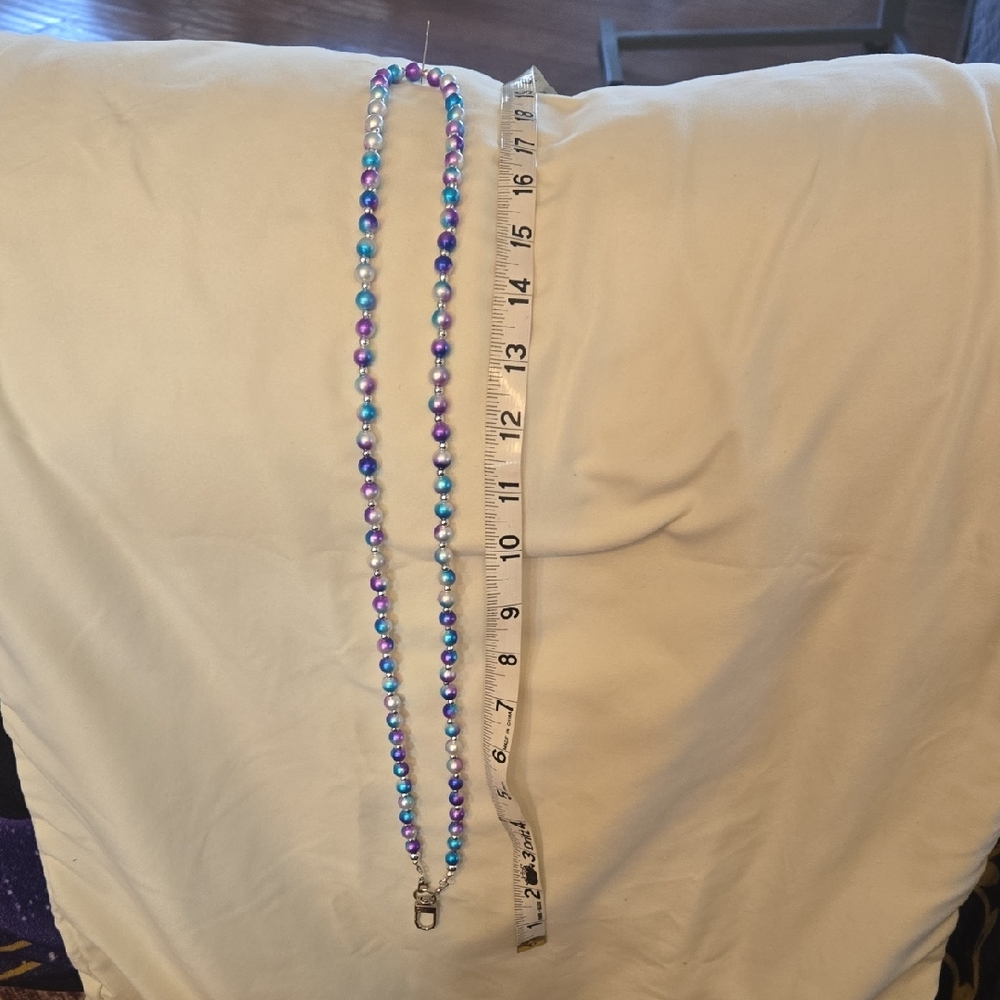 Elegant Multicolor Beaded Necklace
